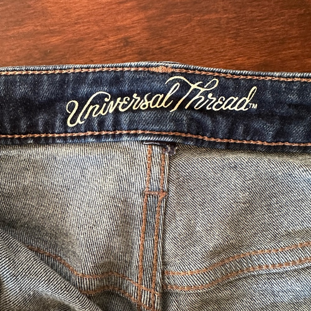 Universal Thread High Rise Shortie - Picture 3 of 5